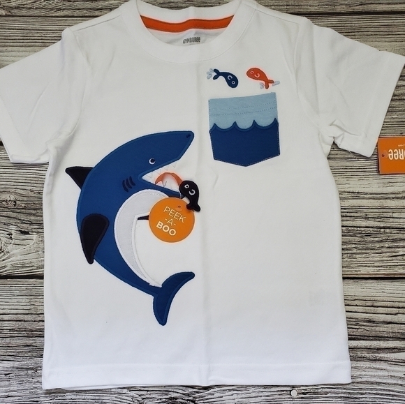 5T NWT Shark Applique T-Shirt - Picture 1 of 3
